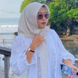 Kisah Anak Pedagang Buah Lolos SNBT Di Unesa