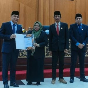 Sepakat Bahas Raperda KBS dan RPJMD, DPRD Surabaya Bentuk Pansus Sepakat Bahas Raperda KBS dan RPJMD, DPRD Surabaya Bentuk Pansus