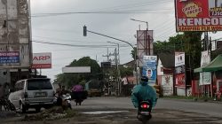 Empat Tiang Lampu Merah di Pertigaan Jalan Provinsi Jawa Timur Area Kasian Jember Hilang, Kadishub Jember Bersuara
