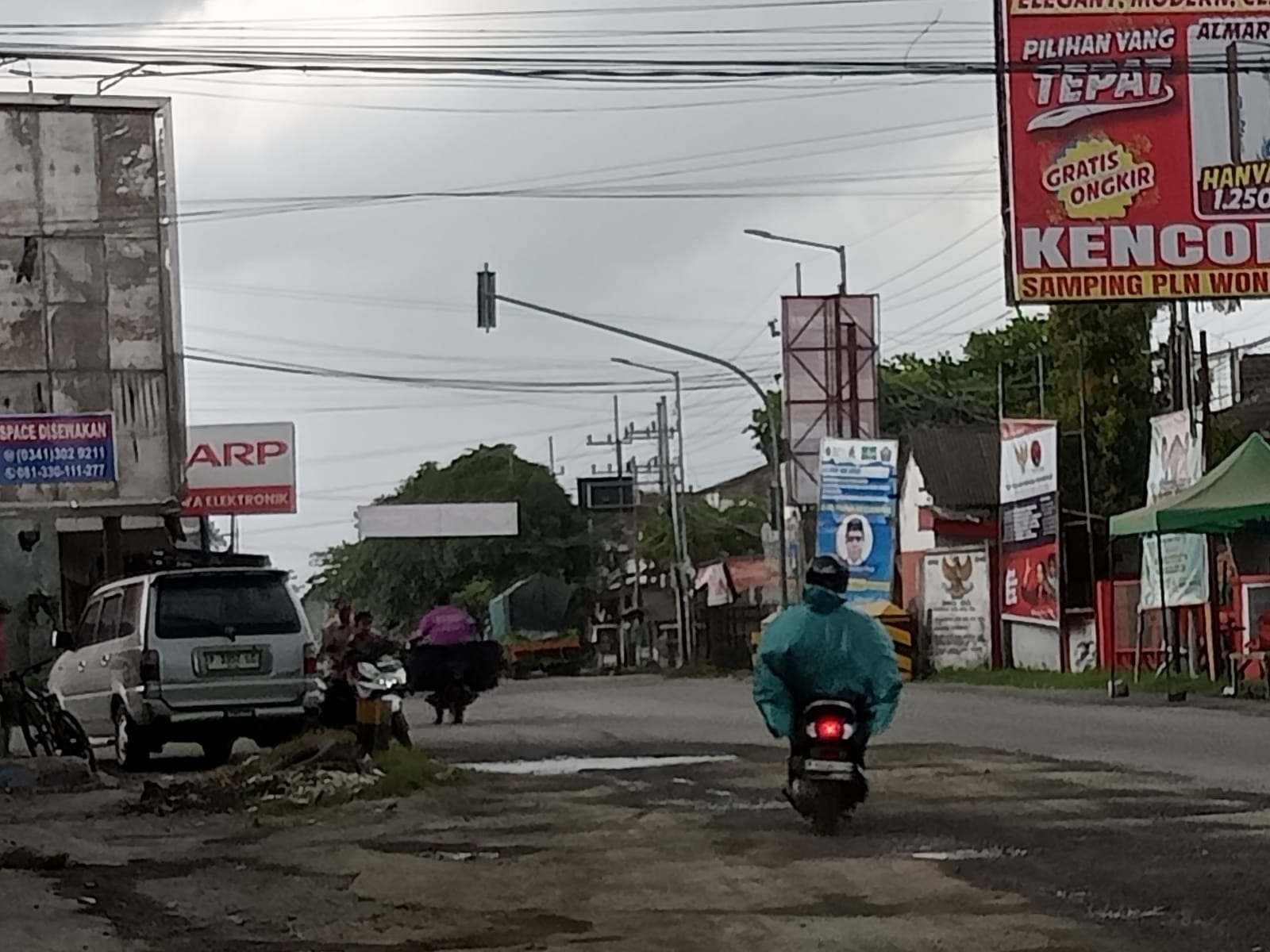 Empat Tiang Lampu Merah di Pertigaan Jalan Provinsi Jawa Timur Area Kasian Jember Hilang, Kadishub Jember Bersuara