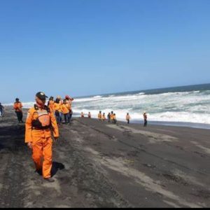 Hilang Saat PKL, Siswa SMK Kelautan dan Perikanan Puger Jember Belum di Temukan, Siapa Bertanggung Jawab? Hilang Saat PKL, Siswa SMK Kelautan dan Perikanan Puger Jember Belum di Temukan, Siapa Bertanggung Jawab?