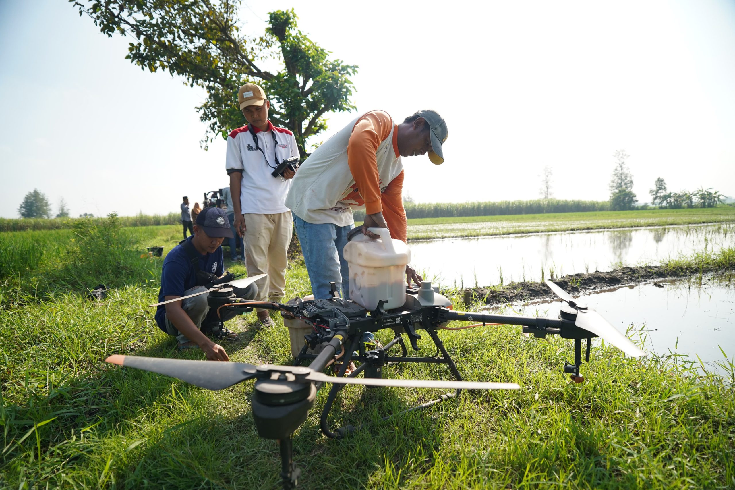 30 Hektare Sawah Terendam, Bupati Kediri Kirim Drone dan Benih