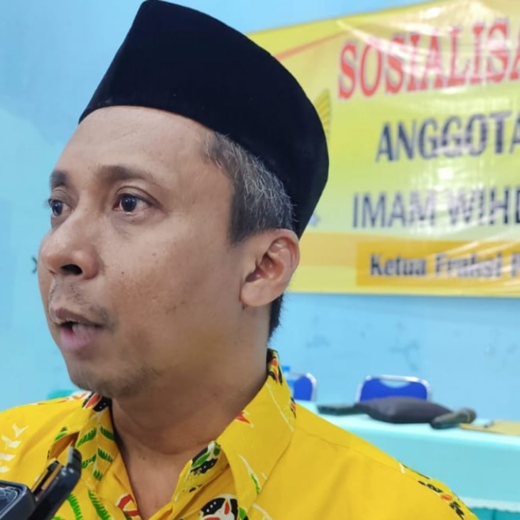 Imam Wihdan Zarkasyi Perjuangkan Tukang Sampah Dapat Jaminan Kecelakaan Kerja
