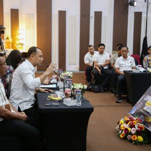 Tekan Kriminalitas, Pemkot dan Polrestabes Surabaya Siapkan Polisi RW Tekan Kriminalitas, Pemkot dan Polrestabes Surabaya Siapkan Polisi RW