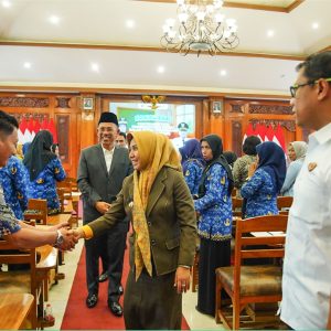 Walikota Ingatkan Kepala Sekolah Agar SPMB 2025 Bebas dari Pungli Walikota Ingatkan Kepala Sekolah Agar SPMB 2025 Bebas dari Pungli
