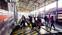 Stasiun Ramai, Tiket Cepat Habis, Arus Balik Diprediksi Memuncak