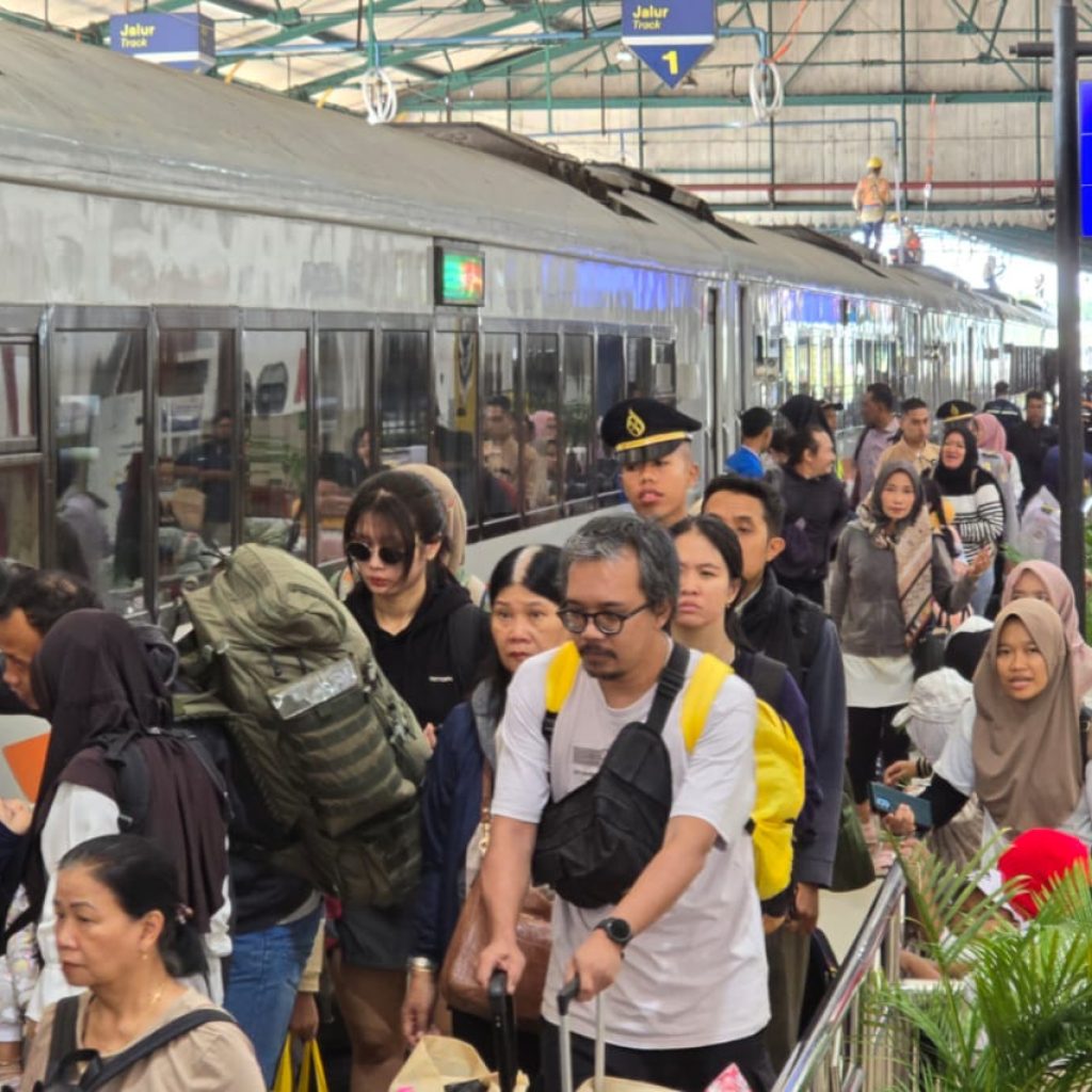 Akhir Pekan Panjang, Stasiun Kediri Layani Hampir 10 Ribu Penumpang