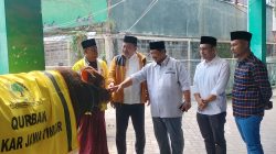 Golkar Serahkan Hewan Qurban untuk Tiga Ormas Islam di Jatim