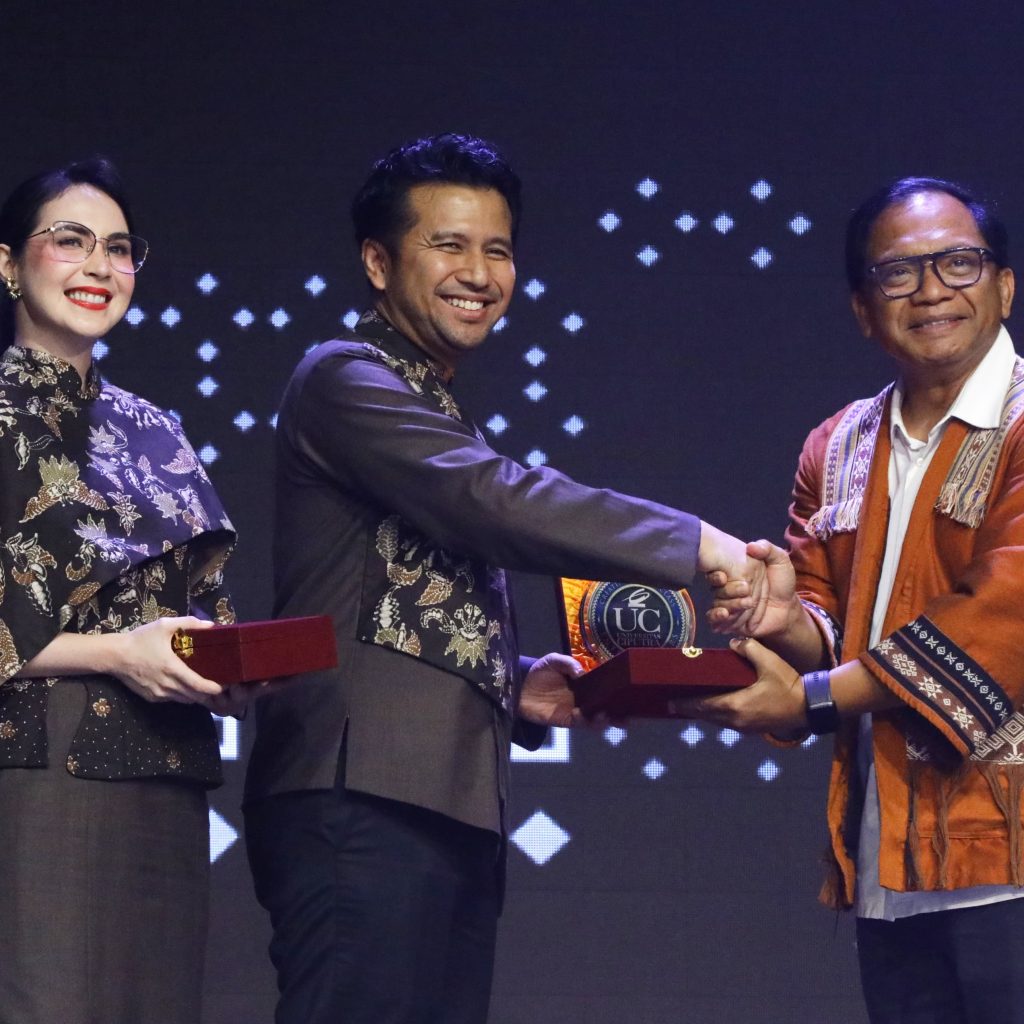 Plt. Gubernur Jatim Sebut Fesyen Jadi Penopang Ekraf Jatim