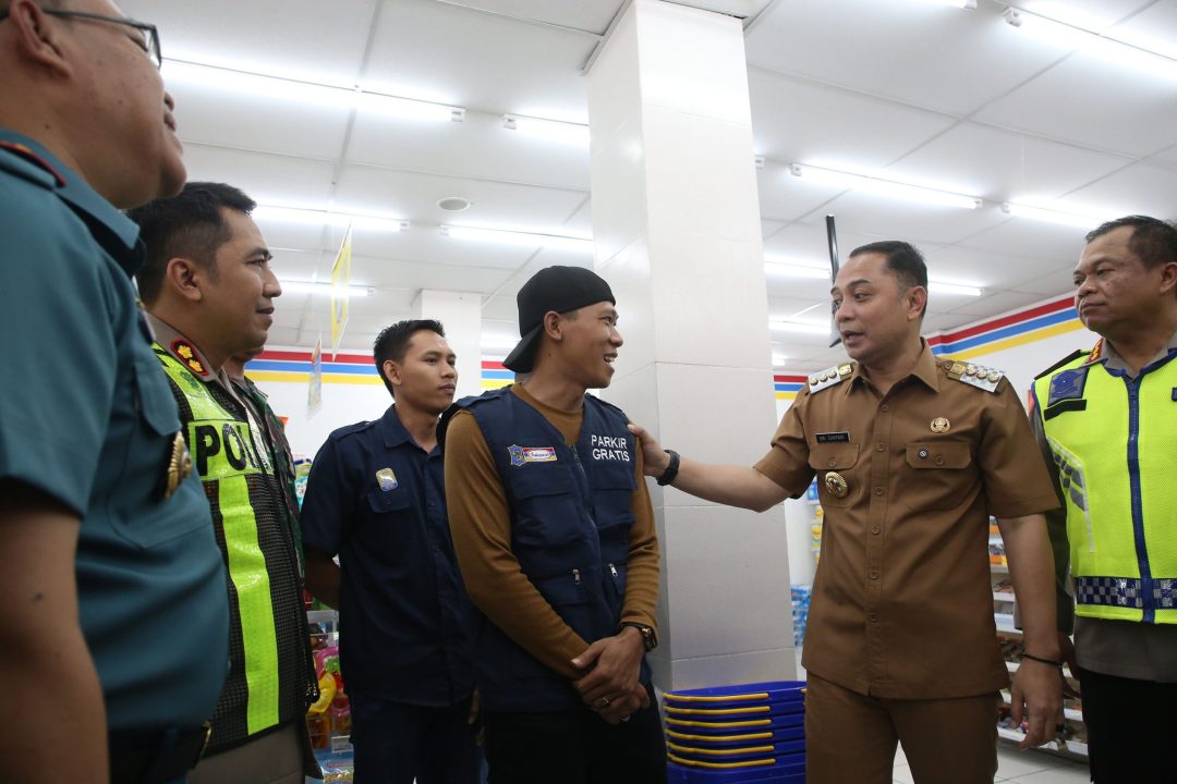Potensi Kebocoran Parkir di Surabaya Sangat Besar, Eri Lakukan Evaluasi