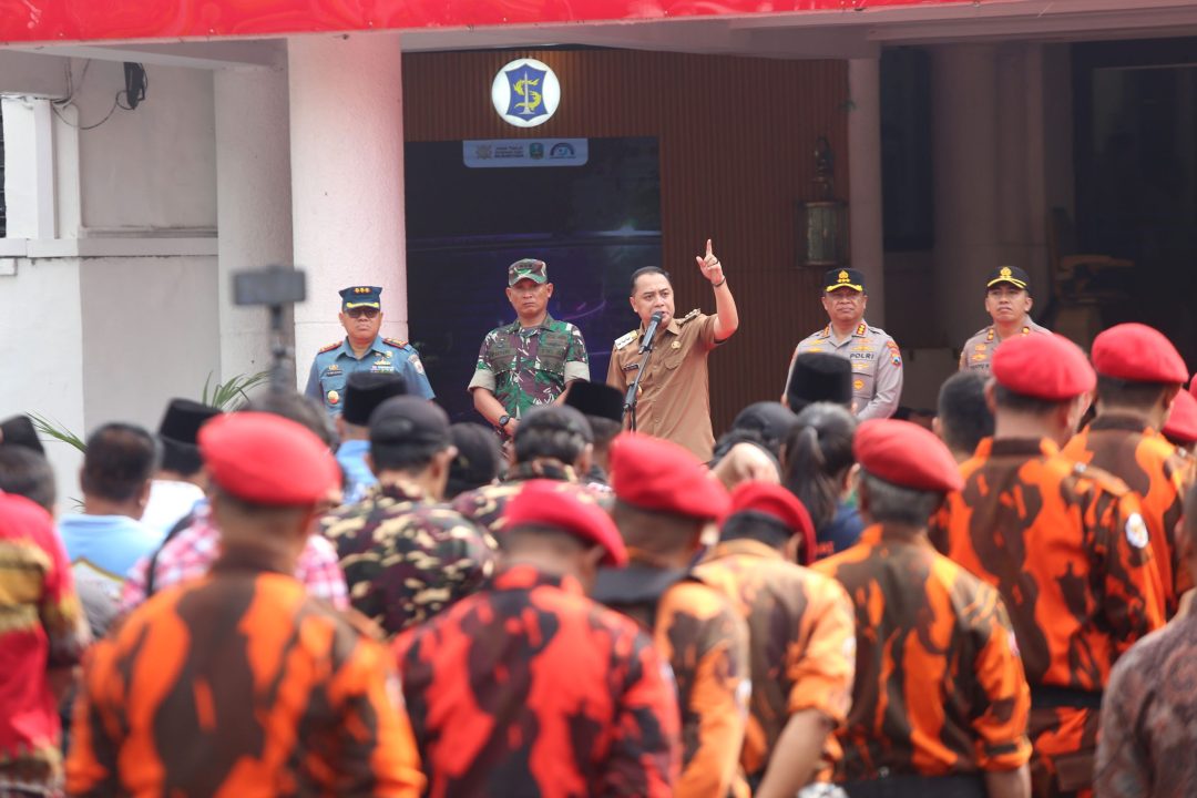 Sidak 800 Tempat Usaha, Wali Kota Eri Pimpin Pemberantasan Jukir Liar