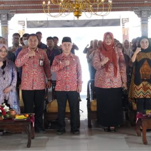 Bangun Ekonomi Umat, Kab. Mojokerto Gelar Pasar Modal Syariah Bangun Ekonomi Umat, Kab. Mojokerto Gelar Pasar Modal Syariah