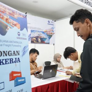 38 Ribu Warga Surabaya Gunakan Aplikasi ASSIK untuk Cari Kerja