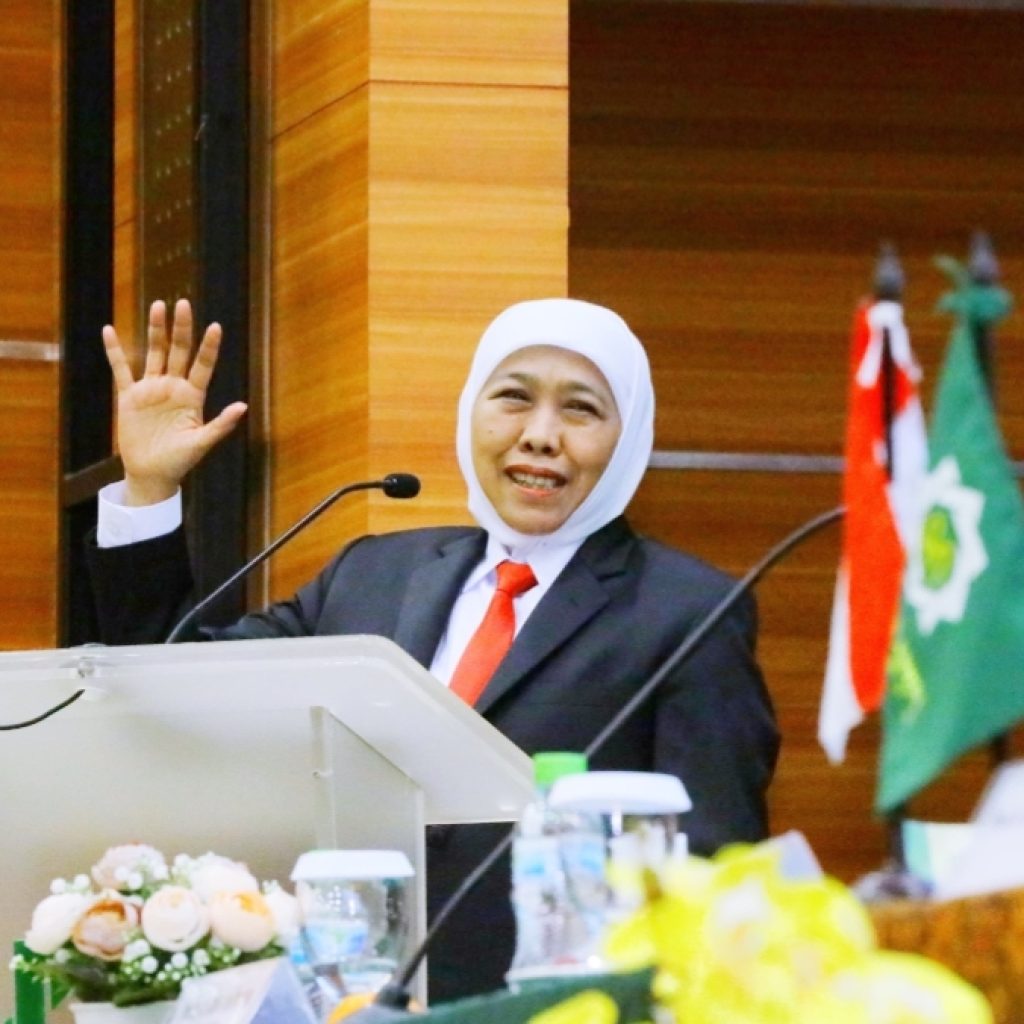 Tiga Penerima Beasiswa Pemprov Jatim Raih Gelar Doktor dari UINSA, Ini Harapan Gubernur Khofifah