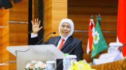 Tiga Penerima Beasiswa Pemprov Jatim Raih Gelar Doktor dari UINSA, Ini Harapan Gubernur Khofifah