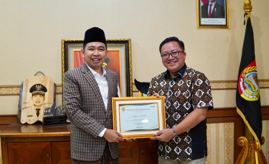 Raih Banyak Penghargaan, Gus Fawait Optimis Perbaiki Pelayanan, Entaskan Kemiskinan, hingga Kesejahteraan Masyarakat