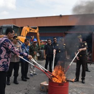 Pemusnahan Cukai Ilegal Rp29 Miliar, Nama Mia Santoso Dicatut?