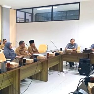 Audensi Komisi IV DPRD Kabupaten Blitar dengan Kades Kalitengah Bahas Permasalahan Sekolah Audensi Komisi IV DPRD Kabupaten Blitar dengan Kades Kalitengah Bahas Permasalahan Sekolah