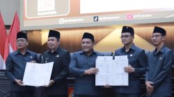 Tandatangani Nota Kesepakatan Perubahan KUA PPAS, Tangani Kemiskinan dan Fokus Perbaikan Infrastruktur