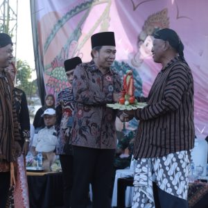 Semarak Festival Kaki Gunung Watu Pecah , Gus Fawait: Tahun Depan Kita Bikin Lebih Besar