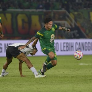 Persebaya Kalahkan PSS Sleman pada Team Launching Game 2025/2026 Persebaya Kalahkan PSS Sleman pada Team Launching Game 2025/2026