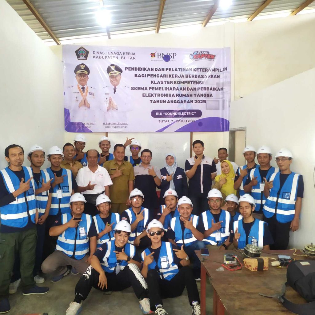Program Sang Kapten Disnaker Kabupaten Blitar, 18 Orang Lulus Kompeten dari BNSP