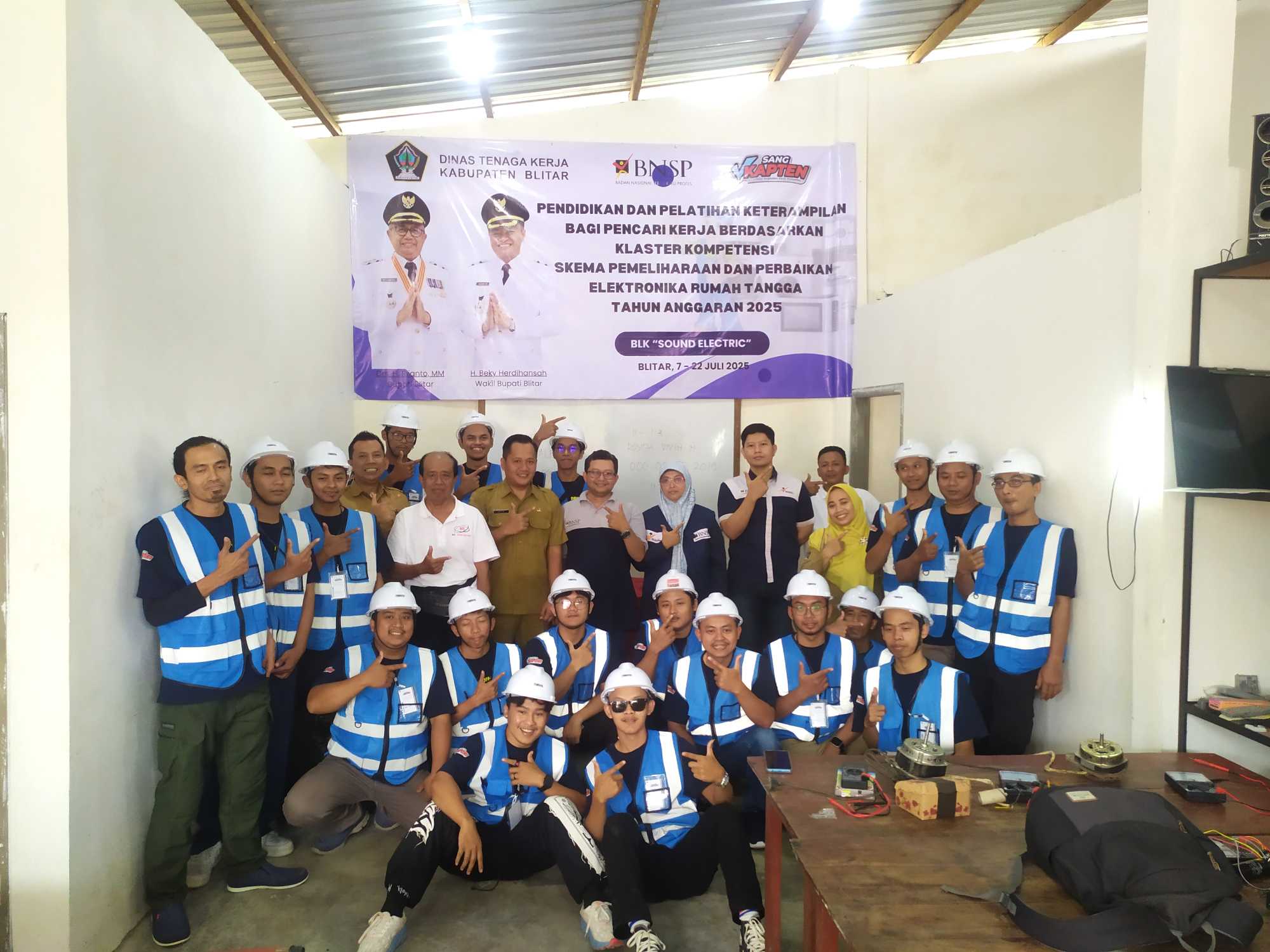 Program Sang Kapten Disnaker Kabupaten Blitar, 18 Orang Lulus Kompeten dari BNSP