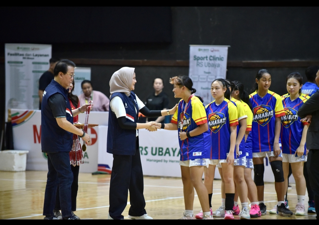 Aras Gading Muda dan Sahabat Semarang Juara Kejurnas Basket U-16 2025 di Surabaya