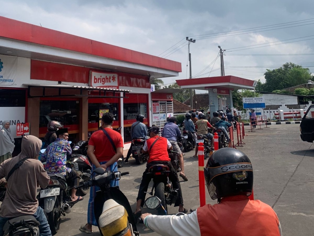 Pasokan BBM Terkendala Macet Di Jalan, Pertamina Imbau Masyarakat Bersabar, Stok Dipastikan Aman