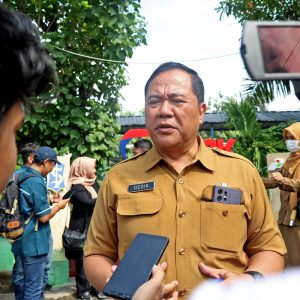 Mau Bonus Rp200 Ribu? Ayo Laporkan Warga Buang Sampah Sembarangan Mau Bonus Rp200 Ribu? Ayo Laporkan Warga Buang Sampah Sembarangan