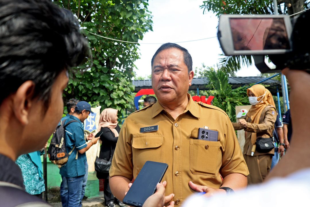 Mau Bonus Rp200 Ribu? Ayo Laporkan Warga Buang Sampah Sembarangan