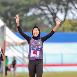 Ardhita Imel Tri Persembahkan Emas untuk Gresik di Nomor 800 Meter Putri Porprov IX Jatim