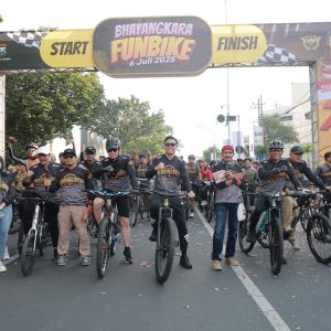 Semarak HUT Bhayangkara ke-79 Polres Jember Ditutup dengan Pagi Ceria Fun Bike Semarak HUT Bhayangkara ke-79 Polres Jember Ditutup dengan Pagi Ceria Fun Bike