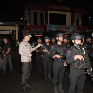 Harkamtibmas Polres Jember Gelar KRYD Cegah Aksi Kejahatan Jalanan Harkamtibmas Polres Jember Gelar KRYD Cegah Aksi Kejahatan Jalanan
