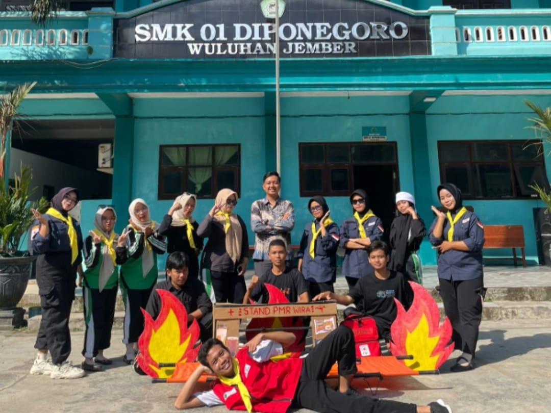 PRADIPA WIRASENO Gelar Simulasi Pertolongan Pertama saat MPLS Sekolah