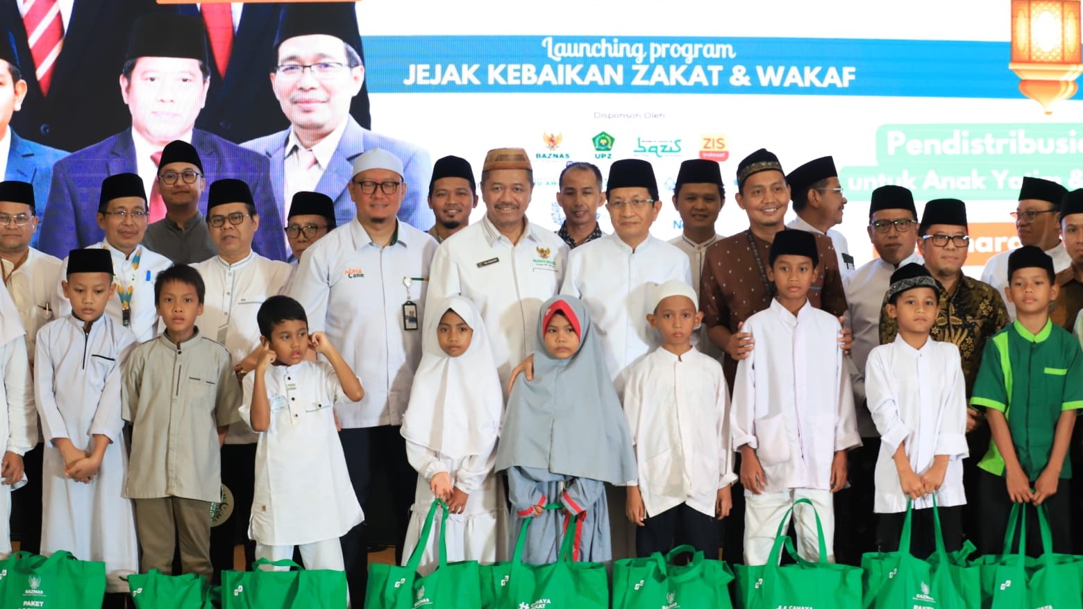 Kemenag Salurkan Ratusan Miliar untuk Yatim dan Penyandang Disabilitas