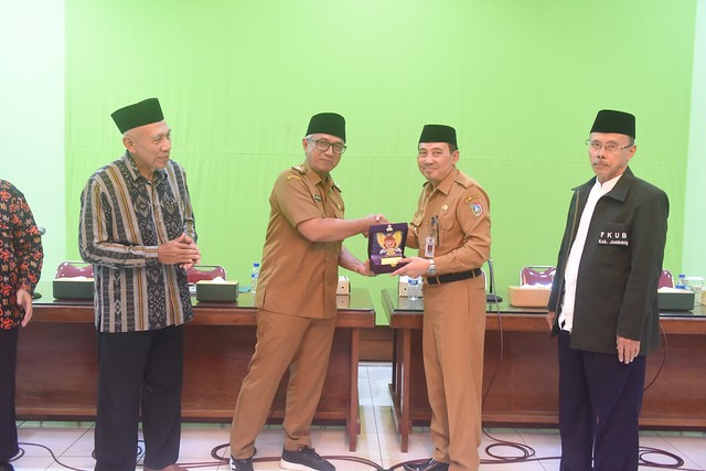 Kunjungi Ponpes Wali Barokah, FKUB Jombang Tiru Praktik Toleransi Kota Kediri Kunjungi Ponpes Wali Barokah, FKUB Jombang Tiru Praktik Toleransi Kota Kediri