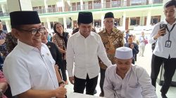 Menko PMK Kunjungi Ponpes Al Falah Kediri, Pantau Program Pemeriksaan Kesehatan Santri