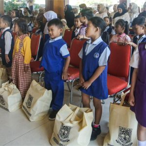 Dinas P&K Kota Mojokerto Tambah 5000 Tas dan Sepatu Gratis Untuk Murid Baru Dinas P&K Kota Mojokerto Tambah 5000 Tas dan Sepatu Gratis Untuk Murid Baru