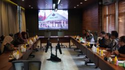 Mas Dhito Dukung Peternakan Susu Lokal, Prioritaskan Warga Miskin untuk Bekerja