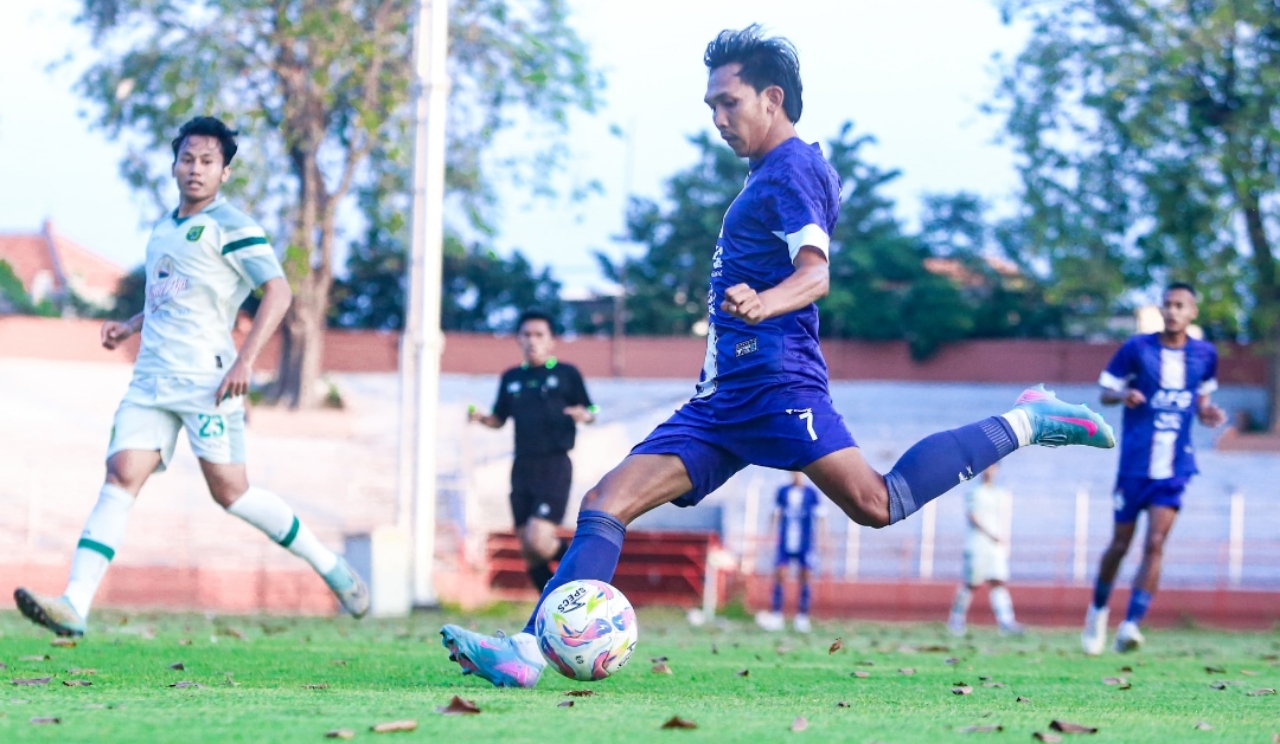 Persik vs Persebaya: Latihan Bersama Jilid Dua, Masih Soal Chemistry dan Taktik Musim Baru