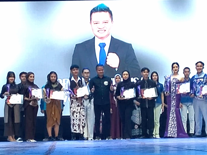 Grand Show Blitar Youth Festival 2025 Suguhkan Potensi Pemuda Kreatif dalam Kembangkan Kreasi