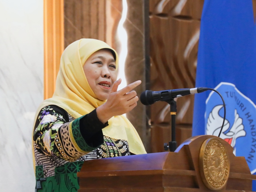 Gubernur Khofifah Ajak IKA UNAIR Ambil Peran Strategis dalam Diplomasi Antarbangsa