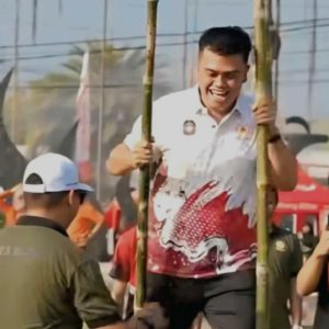 Isi Hari Kemerdekaan dengan Hal Positif, Wali Kota Blitar Bermain Egrang Diacara Car Free Day Isi Hari Kemerdekaan dengan Hal Positif, Wali Kota Blitar Bermain Egrang Diacara Car Free Day