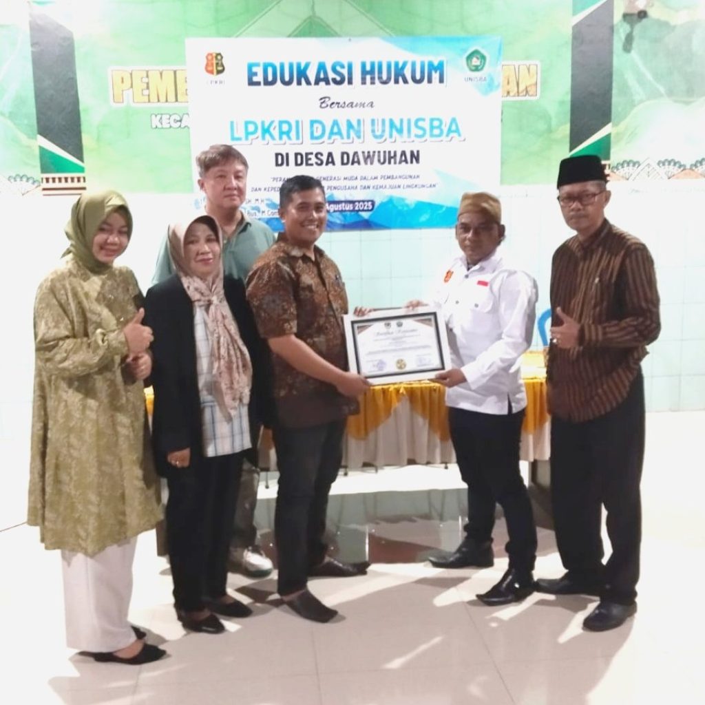 Peran Penting Pemuda Dalam Pembangunan, LPK-RI dan Unisba Sosialisasi Edukasi Hukum di Desa Dawuhan Blitar