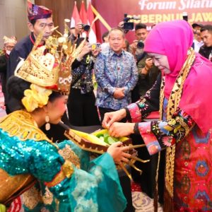 Temui Masyarakat Lampung Asal Jatim, Khofifah Tekankan Penguatan Pasar Antar Daerah