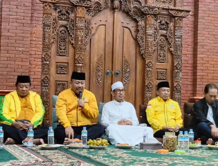 Ketua Golkar Jatim Ali Mufthi Sambangi Ponpes Nurul Islam, Disambut Hangat KH Ahmad Siddiq