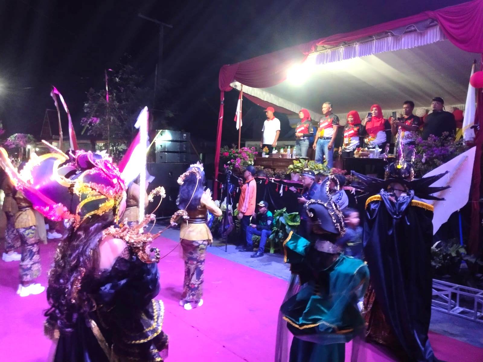 Luar Biasa! Desa Sumberagung Blitar Semarakkan HUT RI ke-80 dengan Karnaval Budaya Kontenporer
