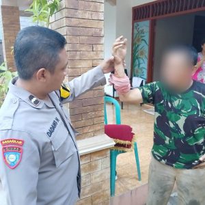 Dikejar, Diamuk, Dibacok, Warga Blitar Apes