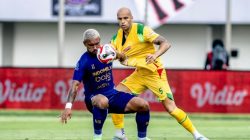 Persebaya Curi Kemenangan di Kandang Persita